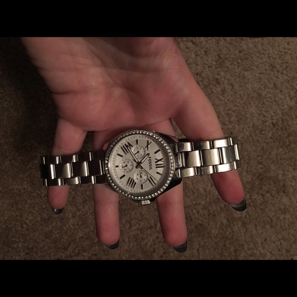 Watch - Picture 2 of 5