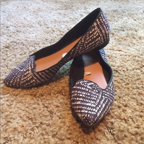 💥FLASH SALE💥 Black Flats