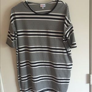 Black & white XXS LuLaRoe Irma EUC ( worn once)