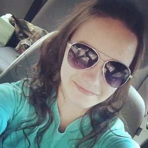 Meet your Posher, Carrie