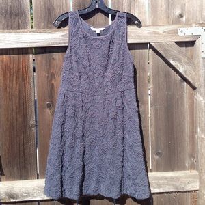 Sleeveless Lace dress