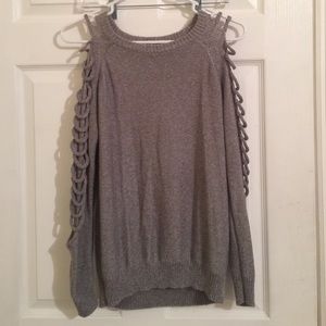 🔘Forever 21 long sleeve sweater🔘