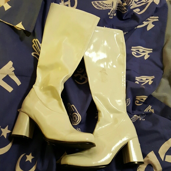 Zip up GOGO boots
