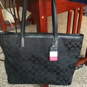 Coach Legacy Weekend Signature Medium Tote Bag