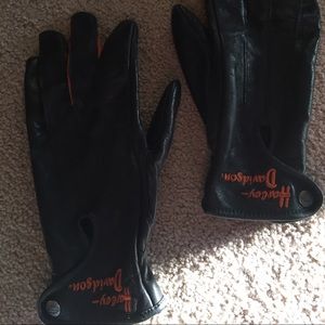 Harley Davidson leather riding gloves