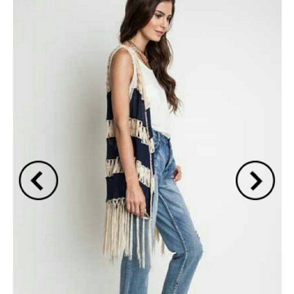 Fringe vest duster 🎉 Host pick🎉  💥sale💥 - Picture 4 of 4