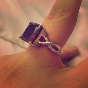 Garnet ring size 8