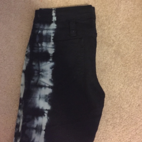 Black skinny jeans - Picture 3 of 3