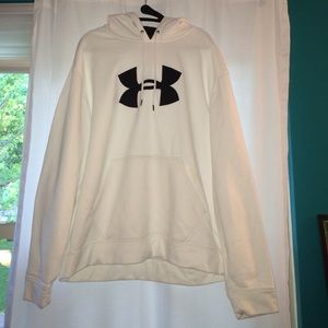 Under Armour Sweatshirt