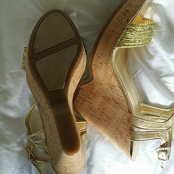 Nine West Gold Cork Platform Wedges - Picture 4 of 4