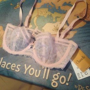 Chantelle pink lace 32 C Brand new !!!