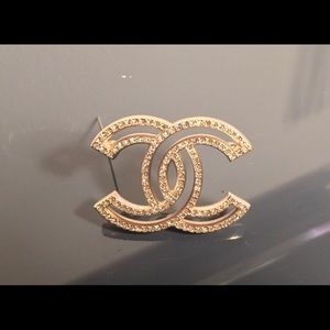 Authentic Chanel CC Brooch in YG with crystals