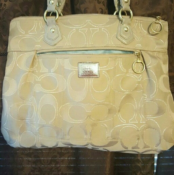 Coach poppy purse