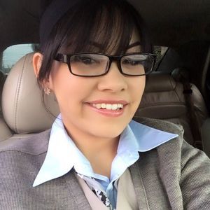 Meet your Posher, Leah