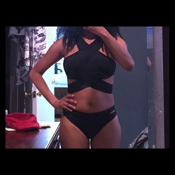 Black 2 piece bathing suit