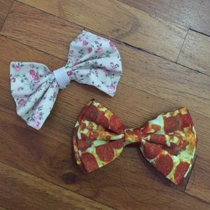 Flower & pizza bow bundle