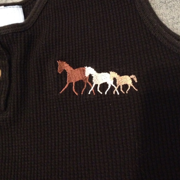 Black tank with embroidered horses - Picture 2 of 3