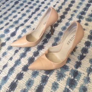 Leather nude pumps