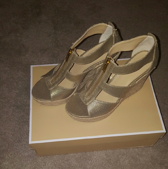 🚫SOLD🚫Michael Kors Women's Damita Wedge