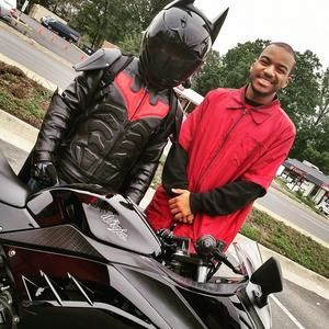 Meet your Posher, Emanuel