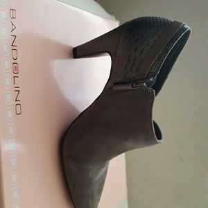 Women's shoes