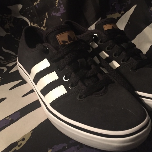 Adidas Shoes - Adidas sneakers