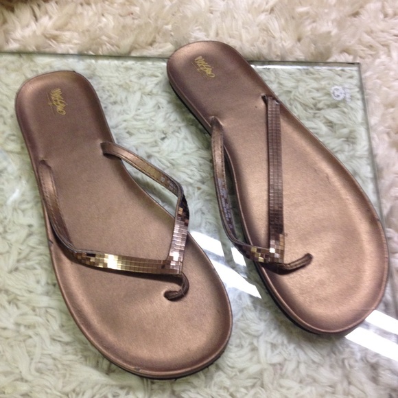 NWOT Mossimo Sparkle Brown Sandals. - Picture 1 of 2
