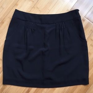 Theory 💕 Mini Skirt Size 10