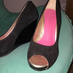 Lilly Pulitzer dressy wedges!