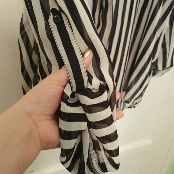 Sheer striped blouse - Picture 3 of 4