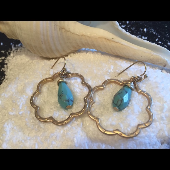 🌷 Turquoise Earrings!!