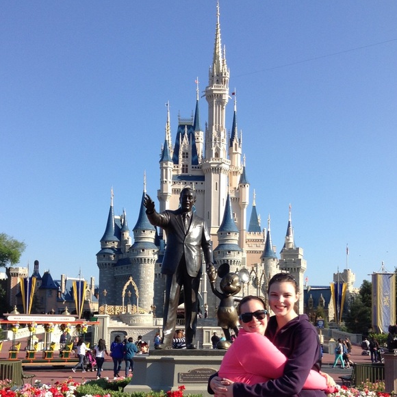 Meet your Posher, Rachel - Picture 3 of 3