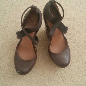 Lucky brand brown wedges