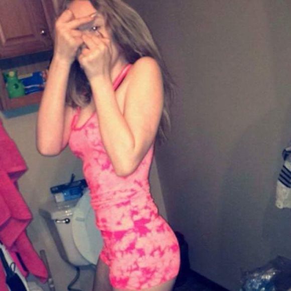 Meet your Posher, Taysha - Picture 1 of 1