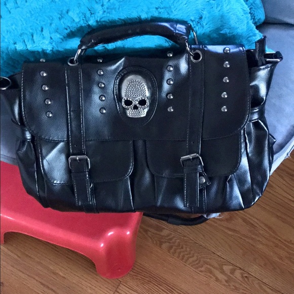 Nice skull nice brand new