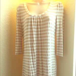 Log sleeve gold and white dress size medium