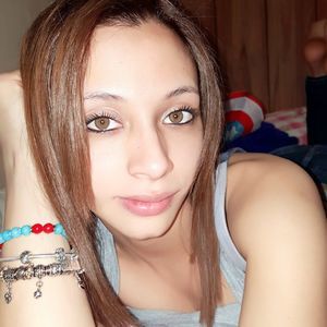 Meet your Posher, Dina