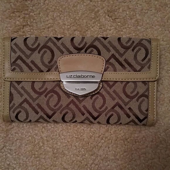 Liz Claiborne wallet