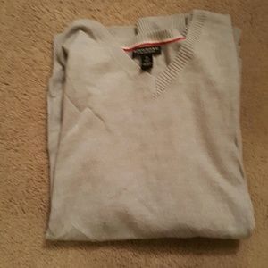 Mens Banana Republic merino wool v neck  sweater.