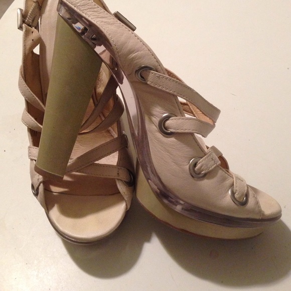 Authentic lucite platforms💥💥1 HR sale - Picture 2 of 4