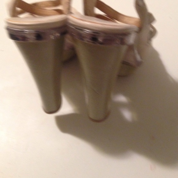 Authentic lucite platforms💥💥1 HR sale - Picture 3 of 4