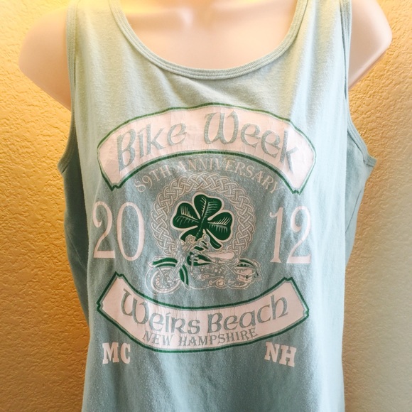 Medium weirs beach tank light blue