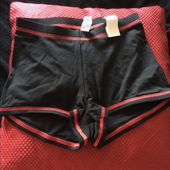 Black sports shorts/lounging