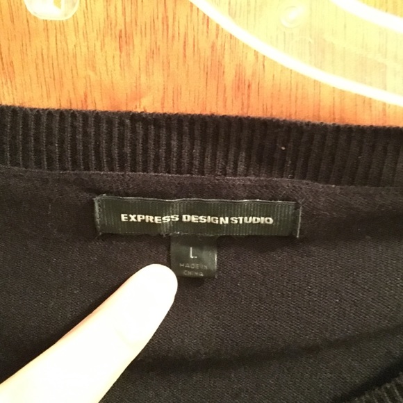 🎉SALE🎉 Express Black Cardigan - Picture 3 of 4