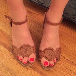 Jack Rogers Tan Wedges Sz 7