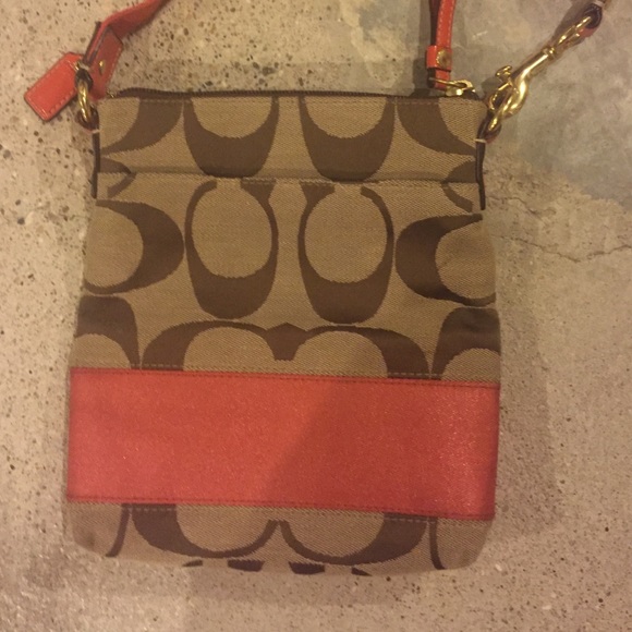 Brand-new coach satchel purse - Picture 3 of 4