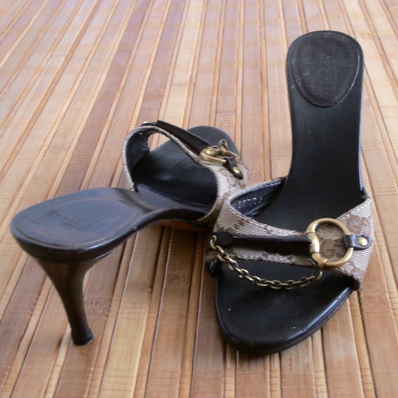 Gucci Shoes - Authentic Gucci Slides