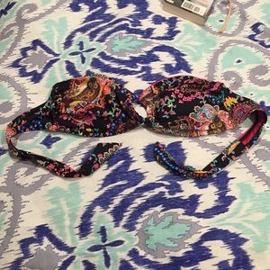 KenneTh Cole Reaction Paisley bikini top!