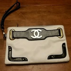 Wristlet/ potential make up bag