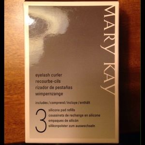 BRAND NEW Mary Kay eyelash curler